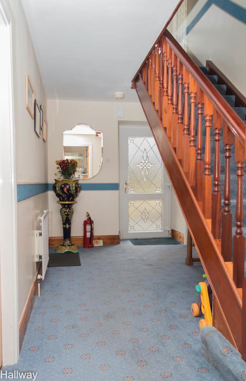 West Woodburn Yellow House المظهر الخارجي الصورة